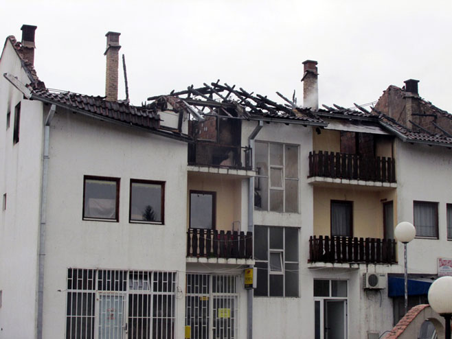 Изгорјела зграда у Кравици - Фото: СРНА